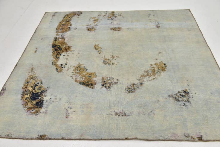 Detail image of 6' x 6' 5 Hand Knotted Ultra Vintage Persian Wool Square Rug