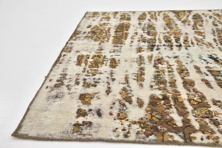 Detail image of 5' x 6' 7 Hand Knotted Ultra Vintage Persian Wool Square Rug
