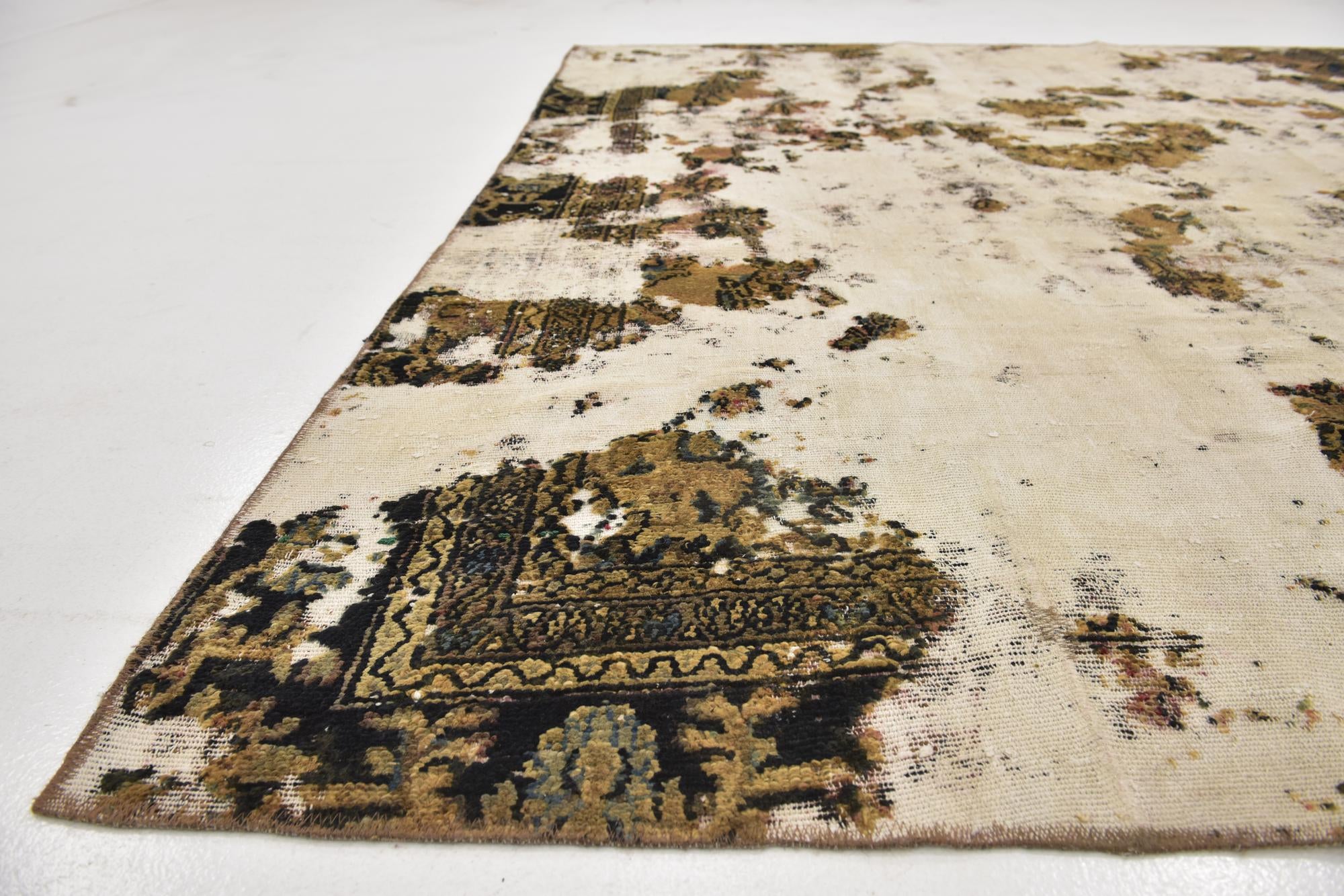 235cm x 255cm Hand Knotted Ultra Vintage Persian Wool Square Rug