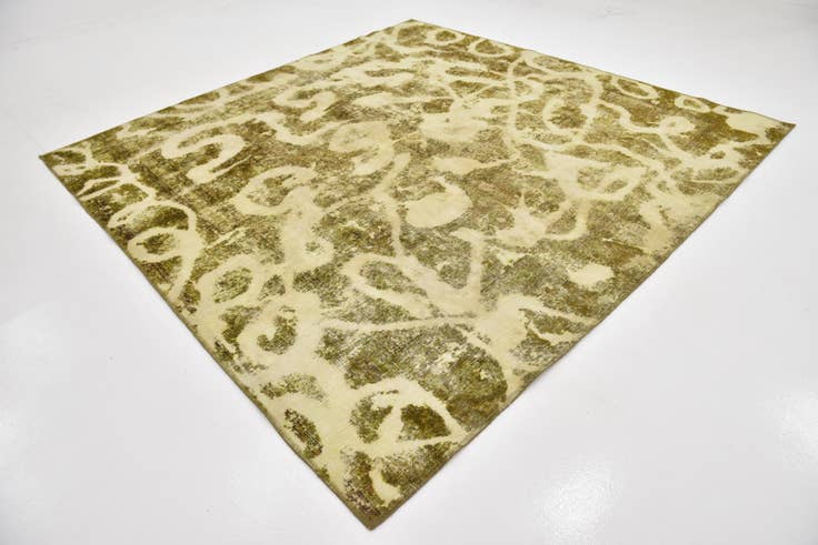 Detail image of 8' 9 x 9' Hand Knotted Ultra Vintage Persian Wool Square Rug