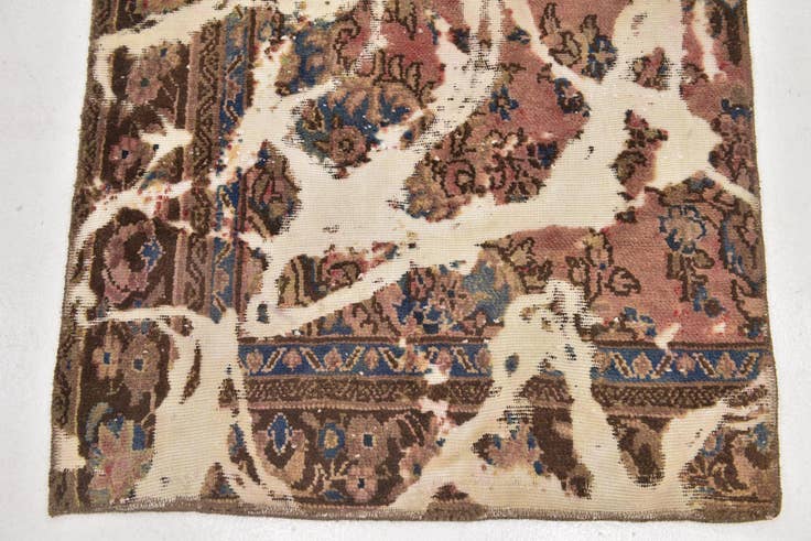 Detail image of 3' 3 x 3' 9 Hand Knotted Ultra Vintage Persian Wool Square Rug