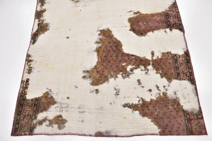 Detail image of 4' 2 x 5' 2 Hand Knotted Ultra Vintage Persian Wool Square Rug