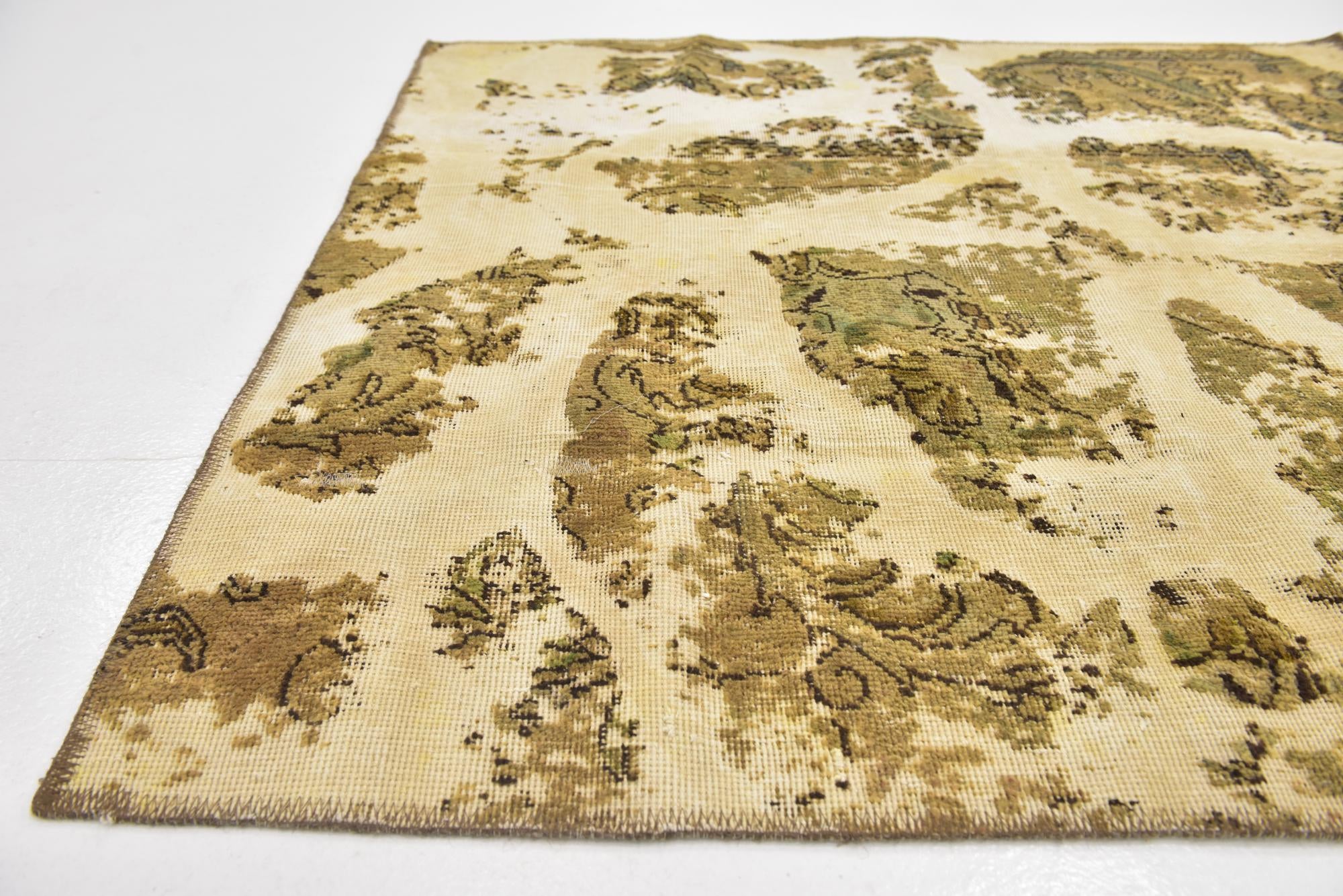 4' x 4' 2 Hand Knotted Ultra Vintage Persian Wool Square Rug