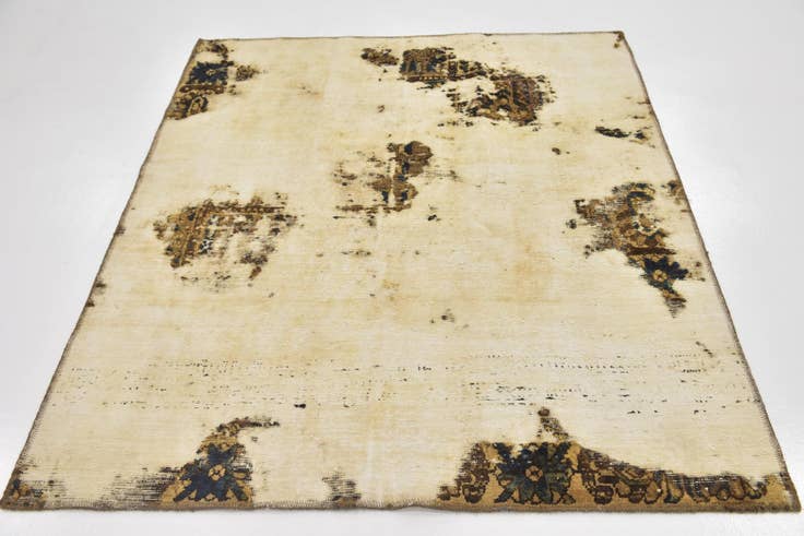 Detail image of 4' 9 x 5' 6 Hand Knotted Ultra Vintage Persian Wool Square Rug