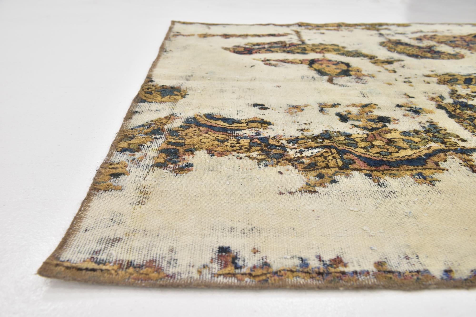 4' 9 x 4' 10 Hand Knotted Ultra Vintage Persian Wool Square Rug