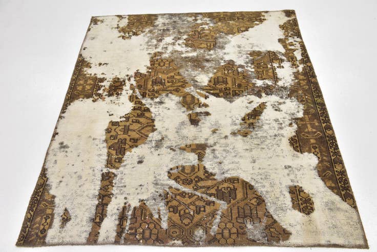 Detail image of 4' 4 x 5' Hand Knotted Ultra Vintage Persian Wool Square Rug