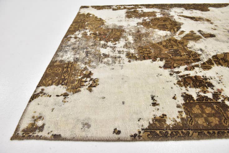 Detail image of 4' 4 x 5' Hand Knotted Ultra Vintage Persian Wool Square Rug