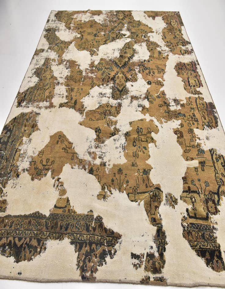 Detail image of 8' 10 x 9' 10  Hand Knotted Ultra Vintage Persian Wool Square Rug