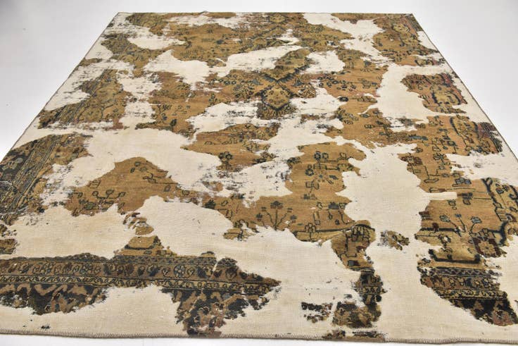 Detail image of 8' 10 x 9' 10 Hand Knotted Ultra Vintage Persian Wool Square Rug