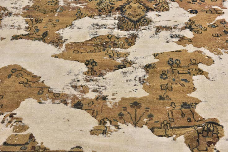 Detail image of 8' 10 x 9' 10 Hand Knotted Ultra Vintage Persian Wool Square Rug