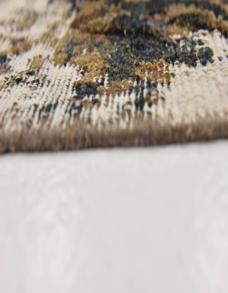 Detail image of 8' 10 x 9' 10  Hand Knotted Ultra Vintage Persian Wool Square Rug