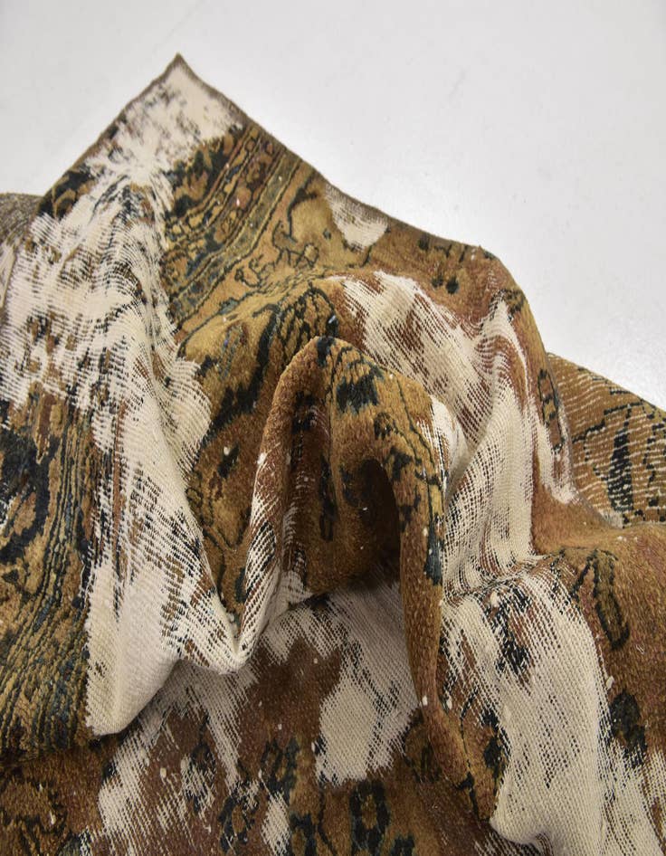 Detail image of 8' 10 x 9' 10  Hand Knotted Ultra Vintage Persian Wool Square Rug