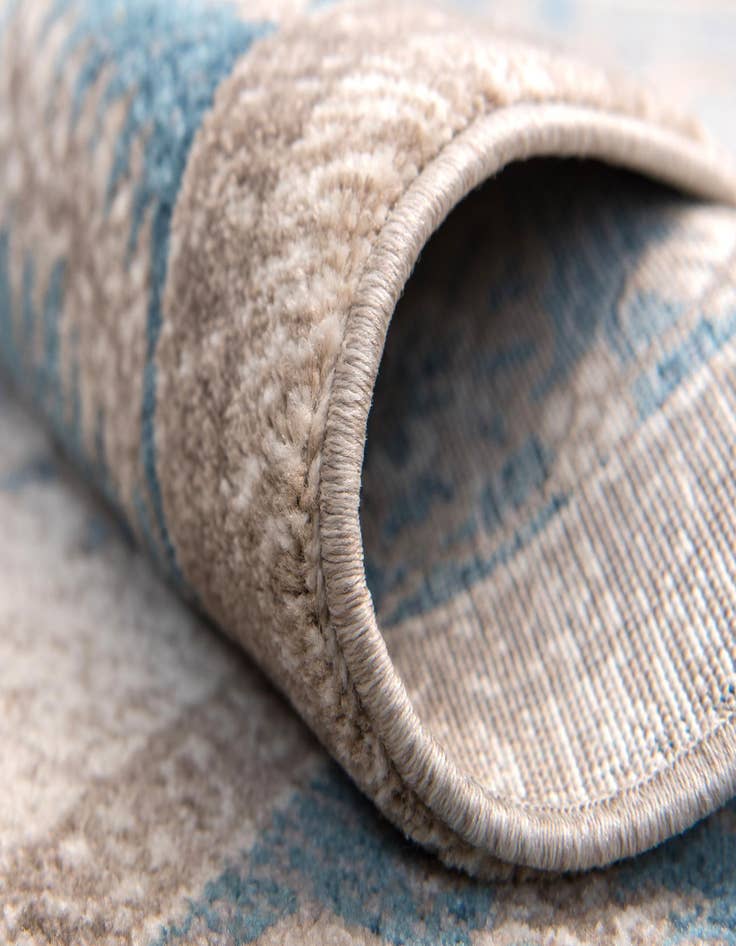 Detail image of 8' x 8' Vienna Square Rug