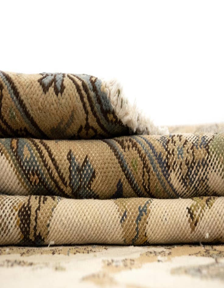 Detail image of 9' 7 x 10' 10  Hand Knotted Vintage Royal Persian Wool Square Rug