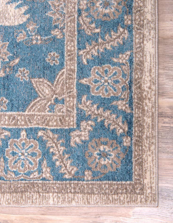 Detail image of 5' x 5' Viola Square Rug