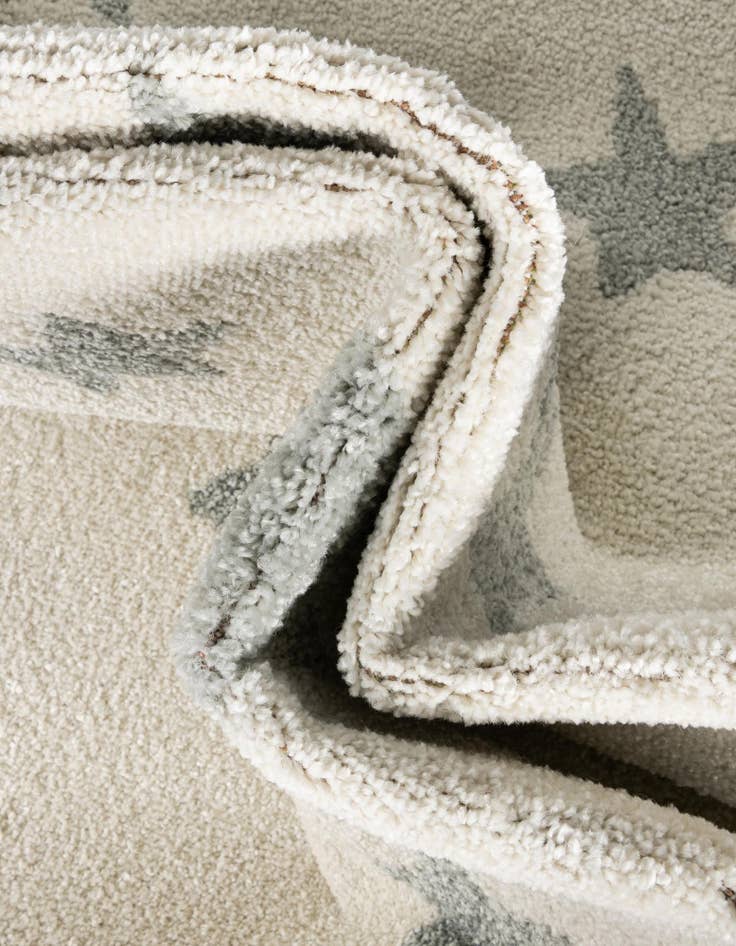 Detail image of 7' 10 x 7' 10 Whimsy Kids Round Rug