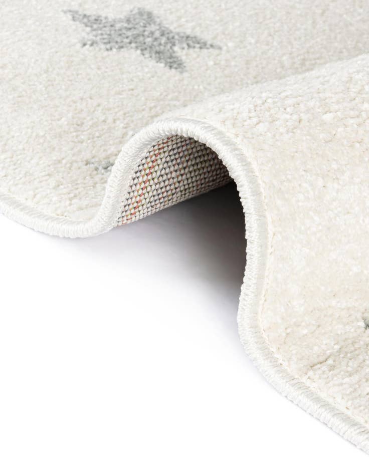 Detail image of 7' 10 x 7' 10 Whimsy Kids Round Rug