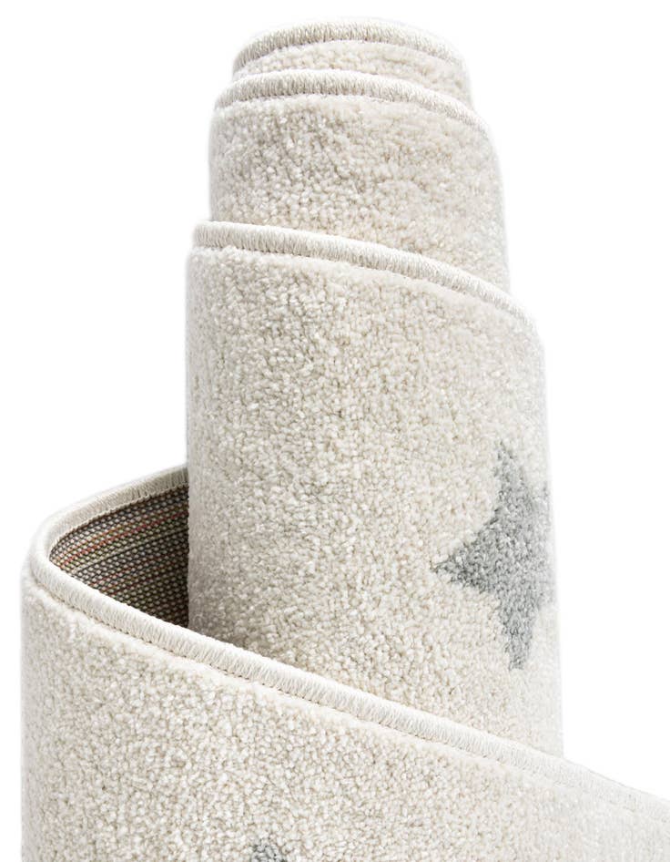 Detail image of 7' 10 x 7' 10 Whimsy Kids Round Rug