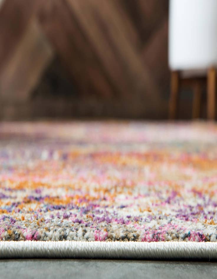 Detail image of 7' x 10' Aria Rug
