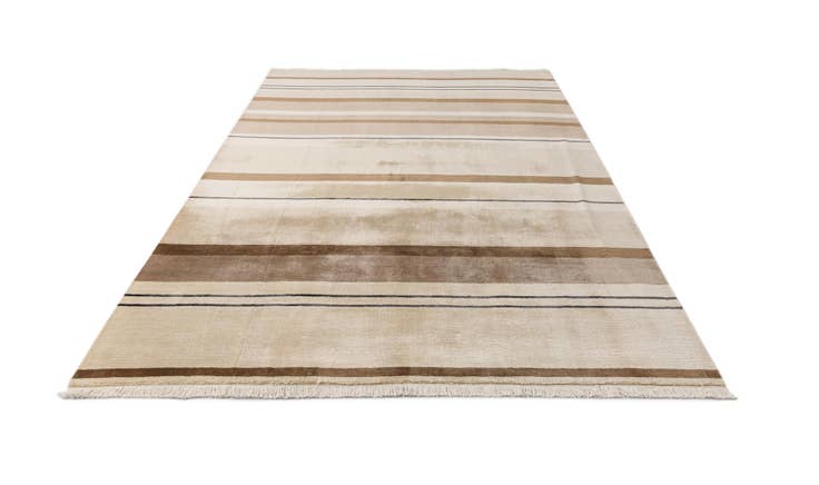 Detail image of 6' 7 x 9' 8 Hand Knotted Darya Wool Rug
