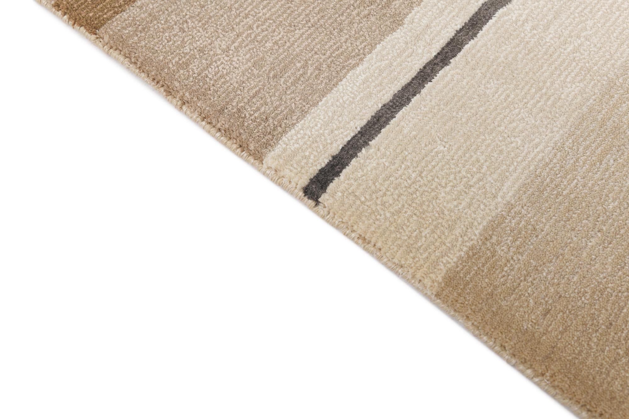 6' 7 x 9' 8 Hand Knotted Darya Wool Rug