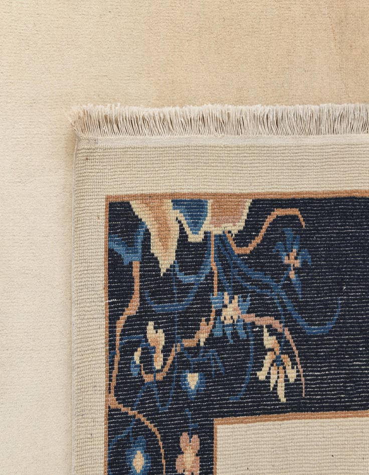 Detail image of 5' 6 x 8' 1  Hand Knotted Darya Wool Rug