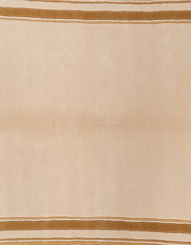 Detail image of 3' 11 x 5' 11  Hand Knotted Darya Wool Rug