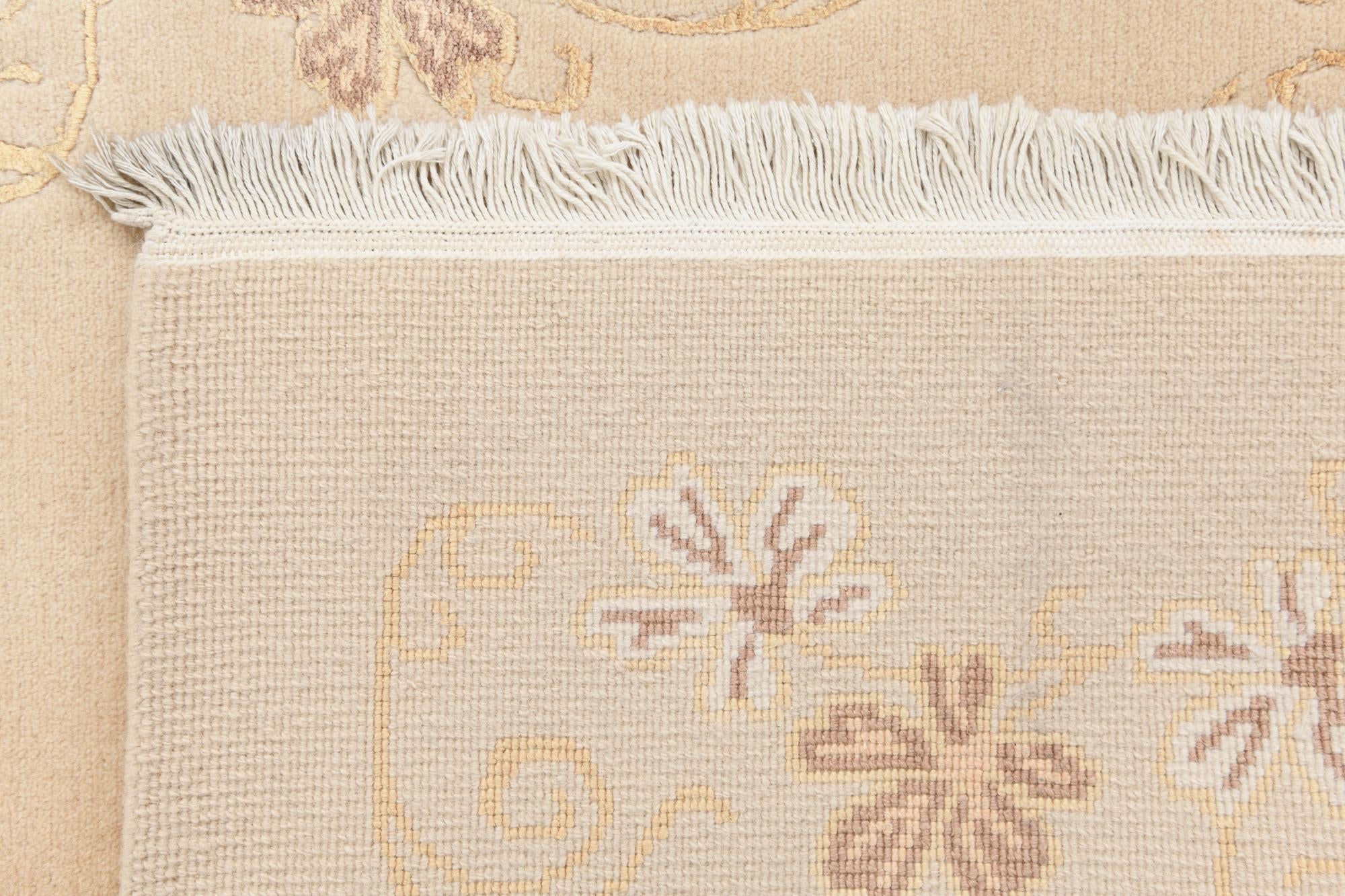 3' 11 x 5' 10 Hand Knotted Darya Wool Rug