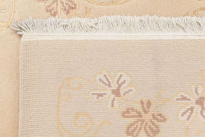 3' 11 x 5' 10 Hand Knotted Darya Wool Rug