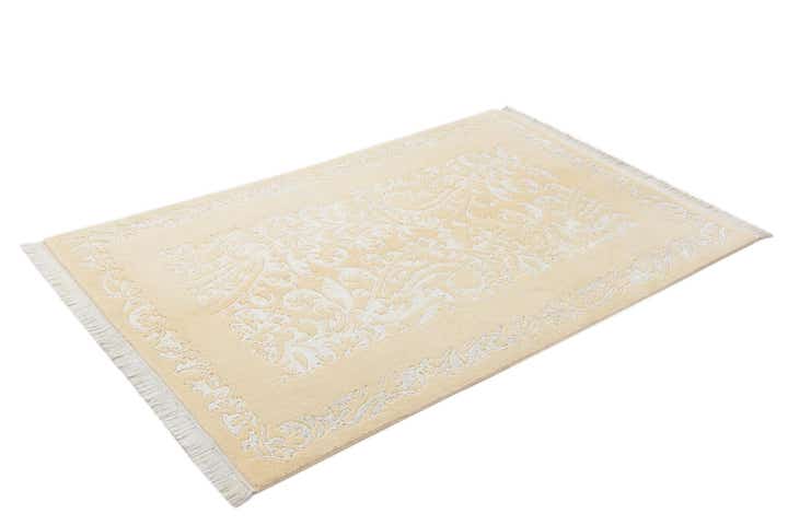 3' 11 x 5' 11 Hand Knotted Darya Wool Rug