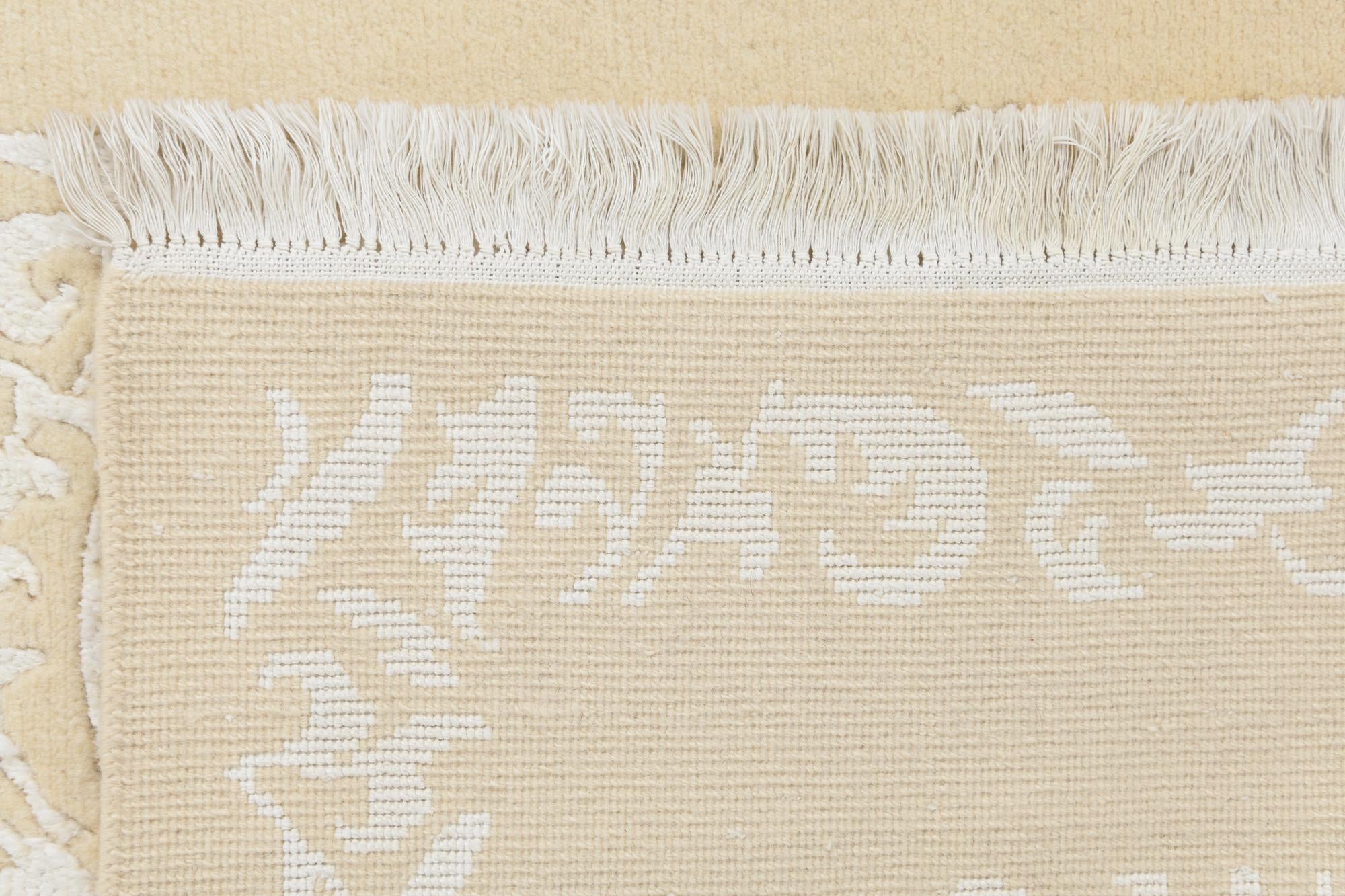 3' 11 x 5' 11 Hand Knotted Darya Wool Rug