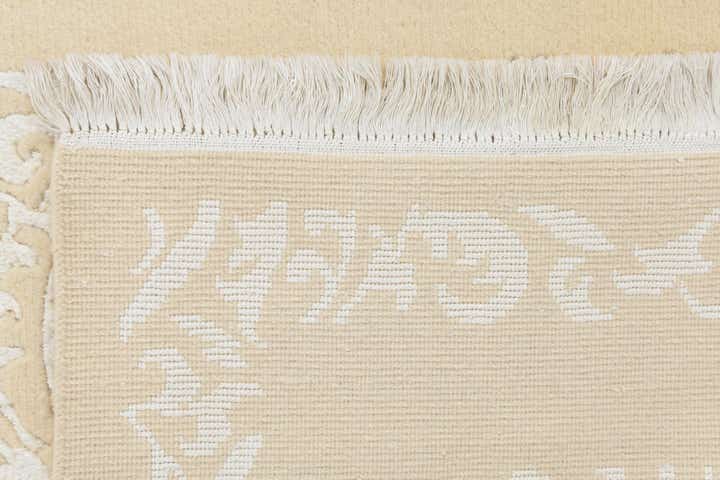 3' 11 x 5' 11 Hand Knotted Darya Wool Rug