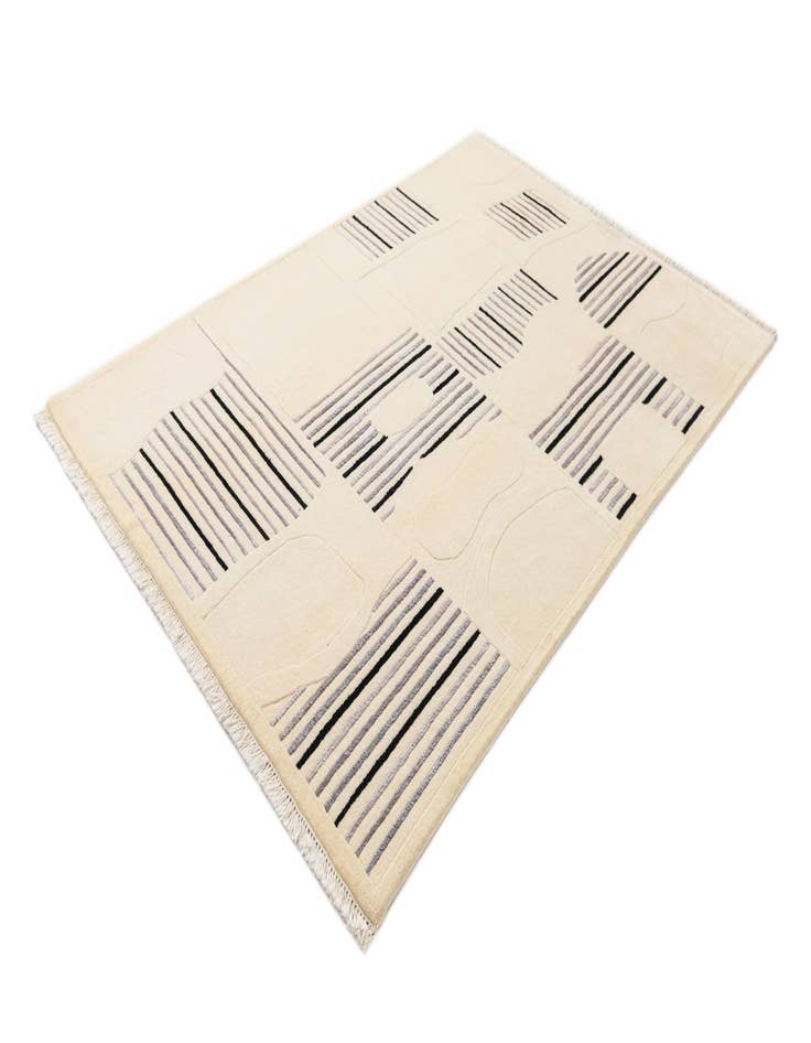 Detail image of 5' 7 x 8' 2  Hand Knotted Darya Wool Rug