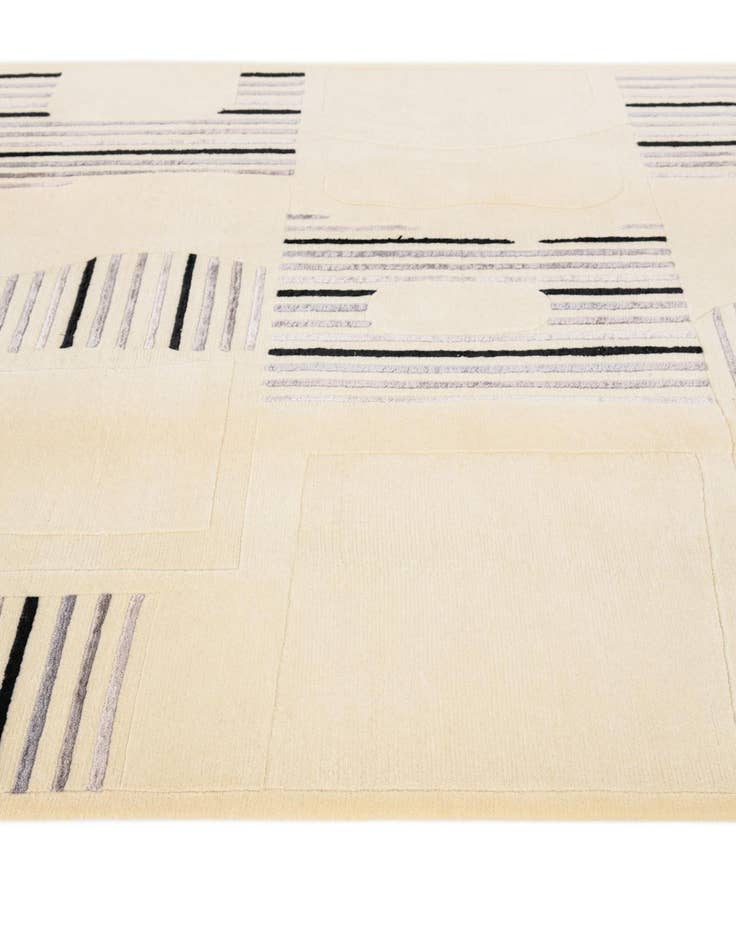 Detail image of 5' 7 x 8' 2  Hand Knotted Darya Wool Rug