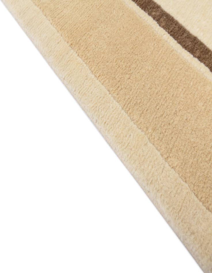 Detail image of 5' 7 x 7' 9  Hand Knotted Darya Wool Rug