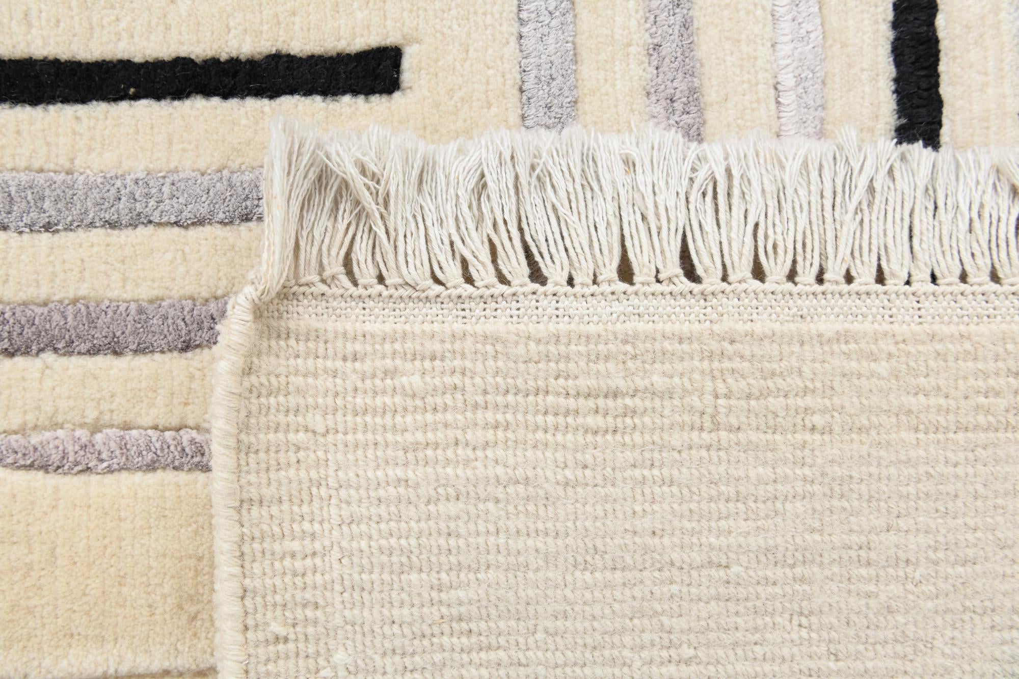 5' 7 x 8' Hand Knotted Darya Wool Rug