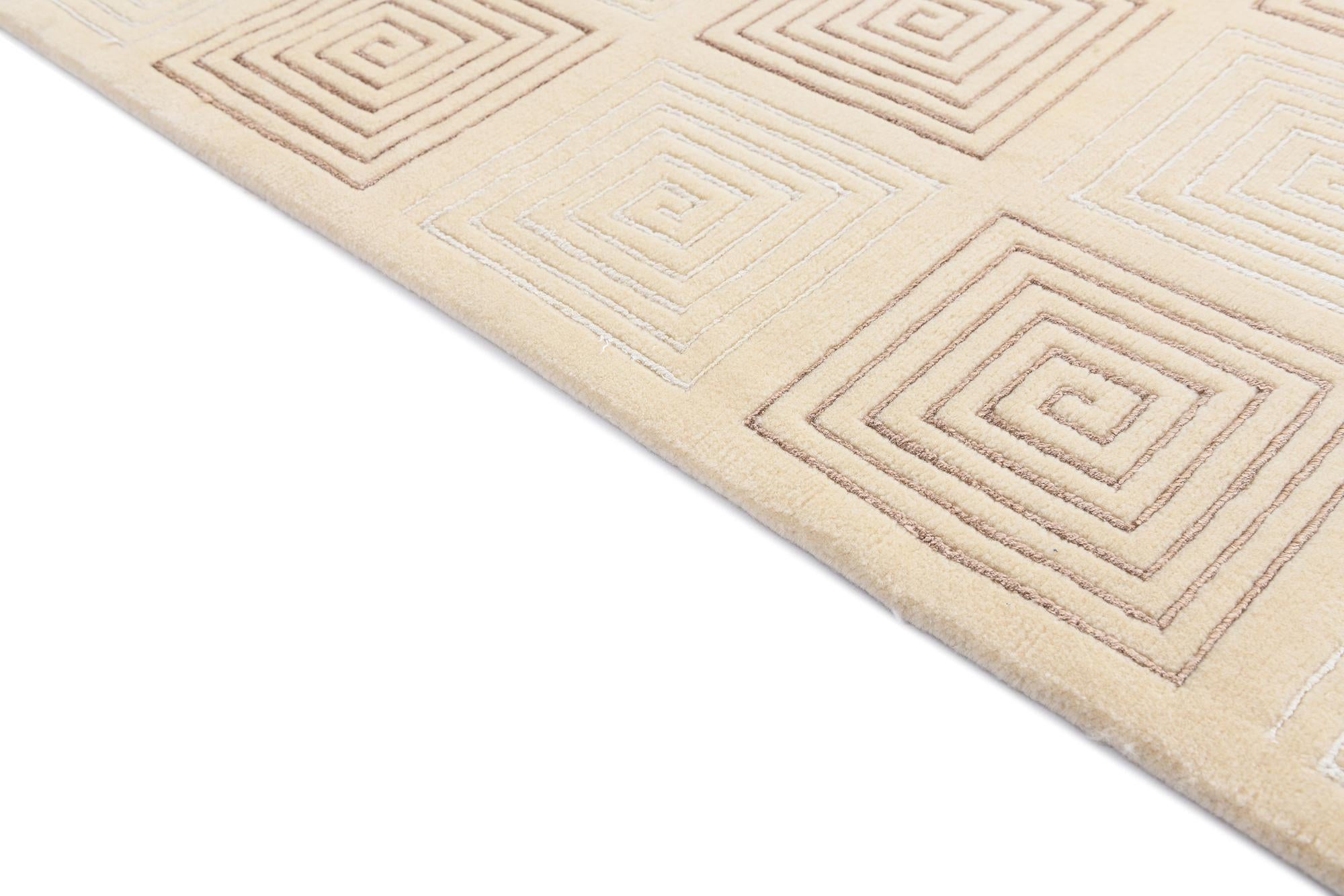 5' 8 x 7' 9 Darya Rug
