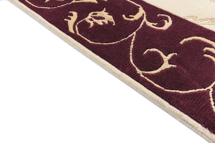 Detail image of 4' 8 x 6' 9 Hand Knotted Darya Rug