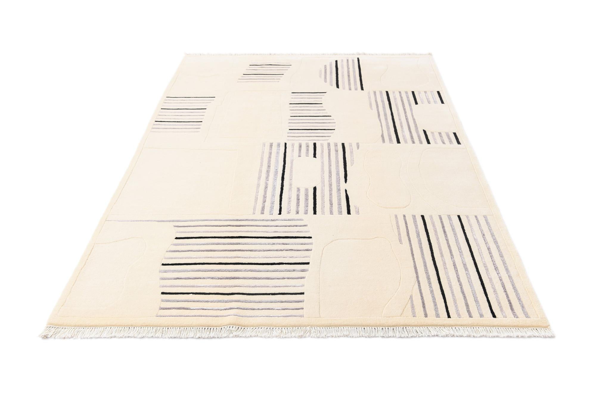 5' 8 x 8' Darya Rug