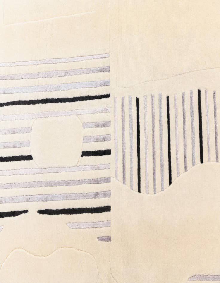 Detail image of 5' 8 x 8' Darya Rug