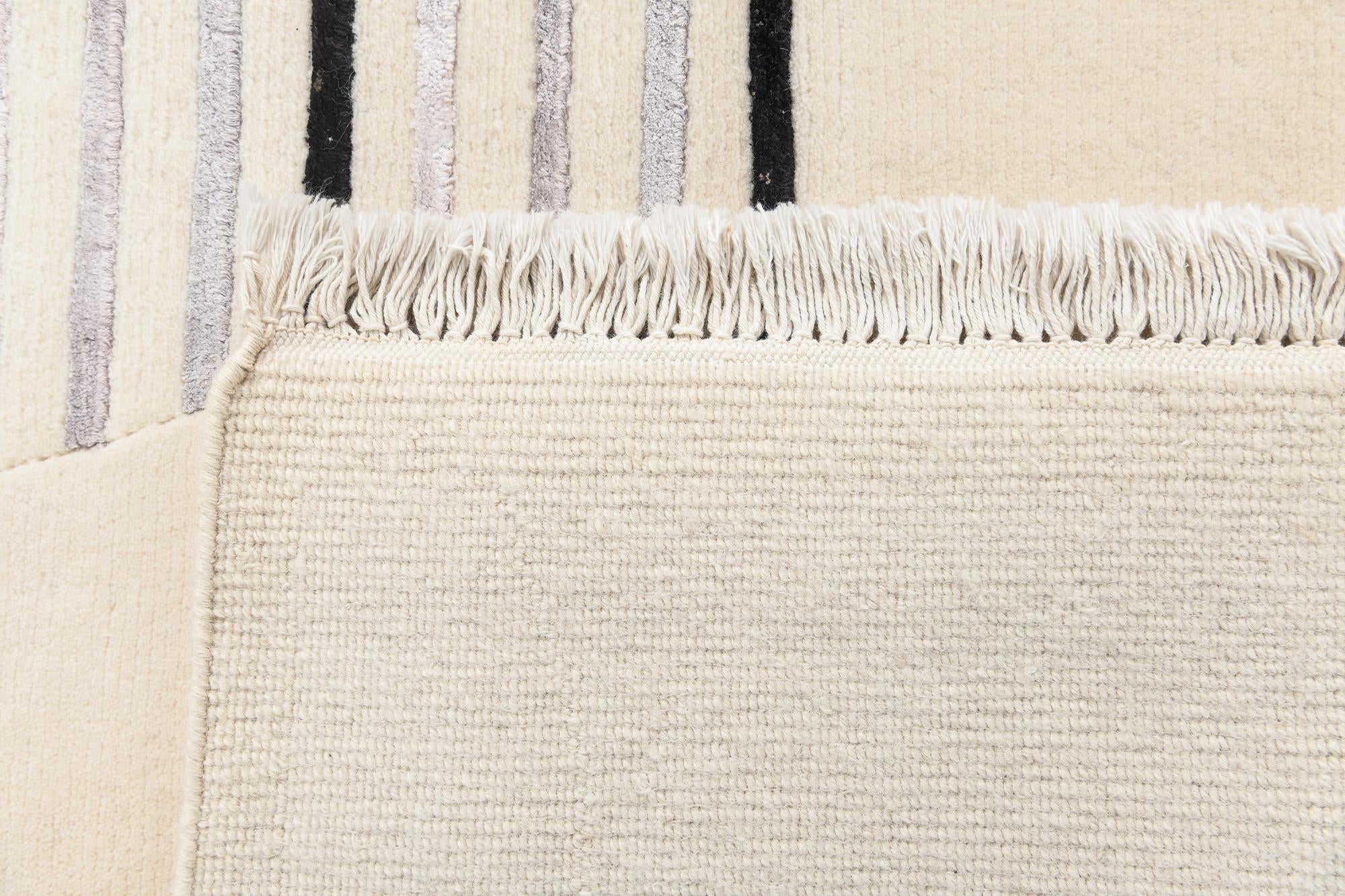 5' 8 x 8' Darya Rug