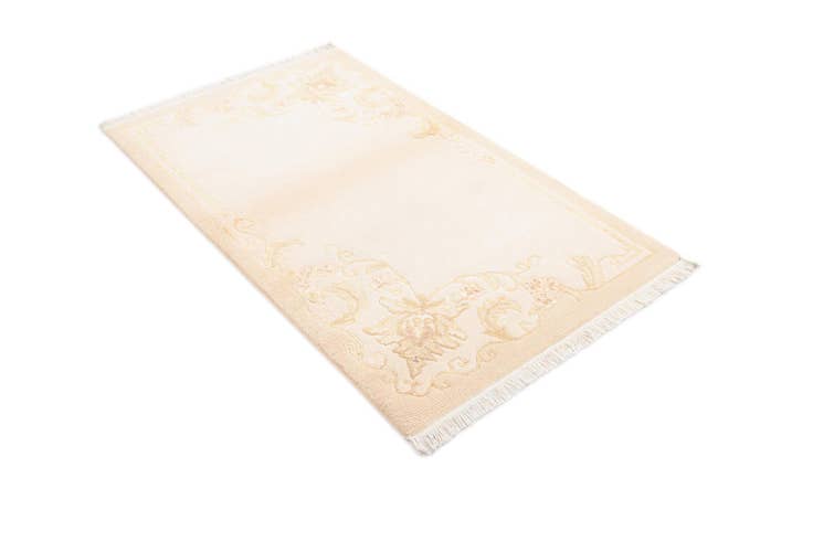 Detail image of 2' 7 x 4' 6 Hand Knotted Darya Wool Rug