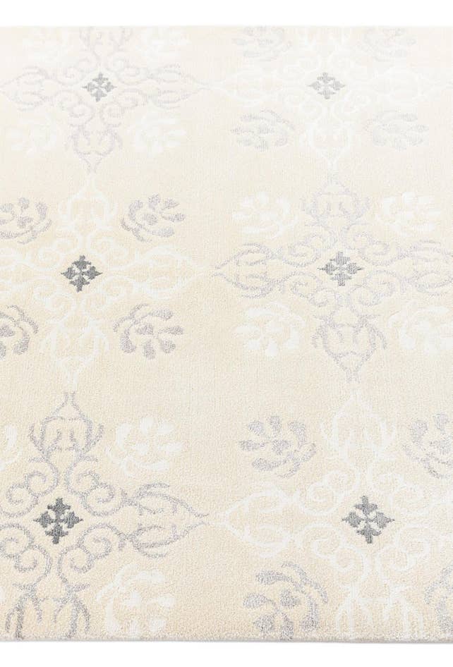 Detail image of 4' 1 x 6' 1 Darya Rug