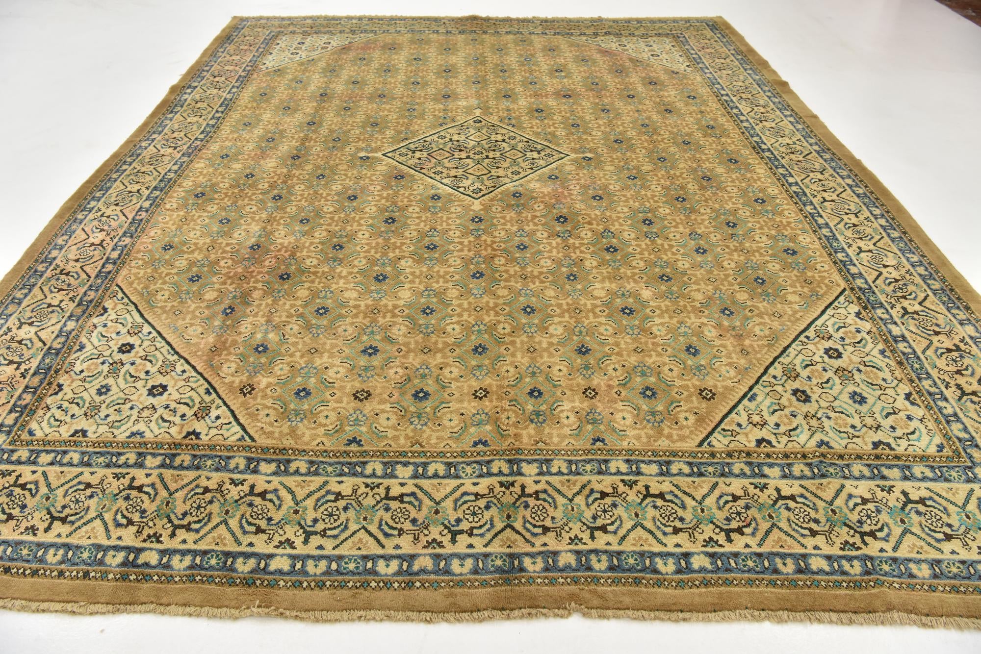 10' x 13' 5 Hand Knotted Farahan Persian Wool Rug