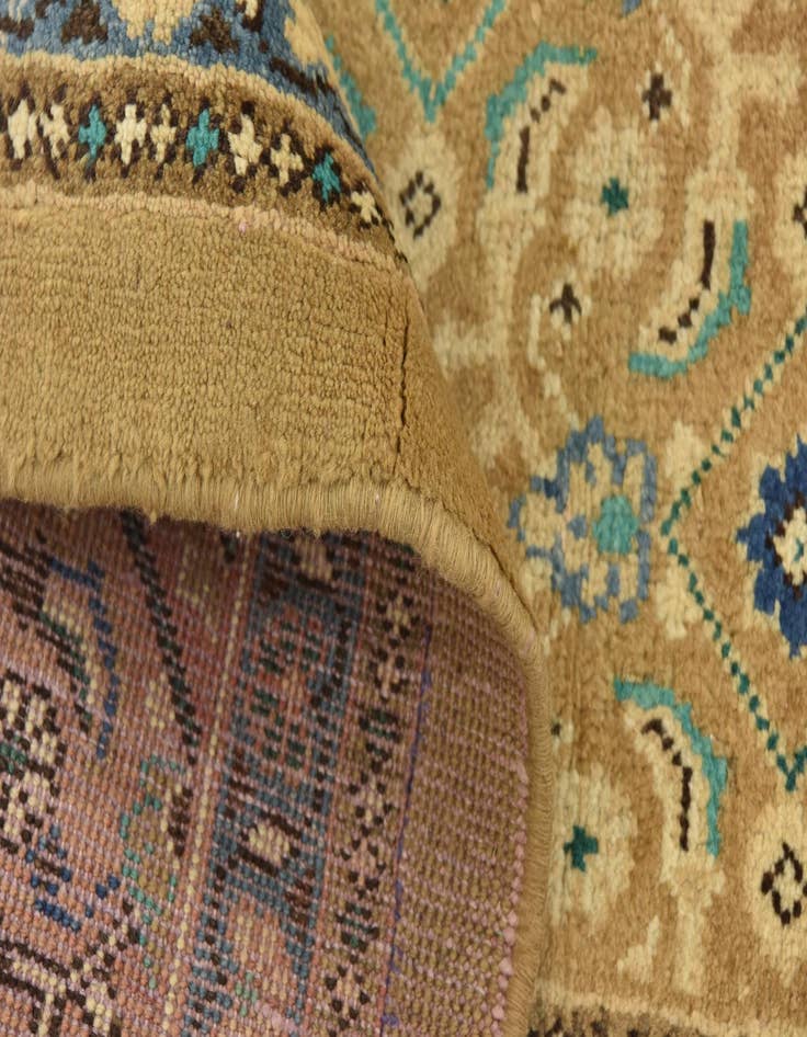 Detail image of 10' x 13' 5  Hand Knotted Farahan Persian Wool Rug