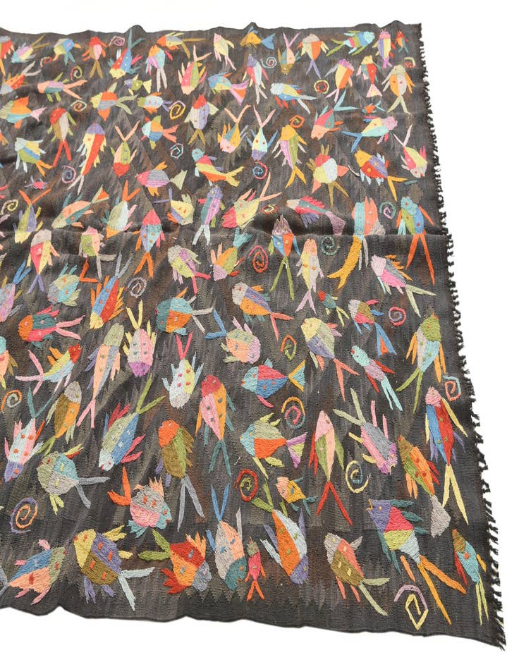 Detail image of 5' 4 x 8'  Hand Woven Kilim Suzani Wool Rug