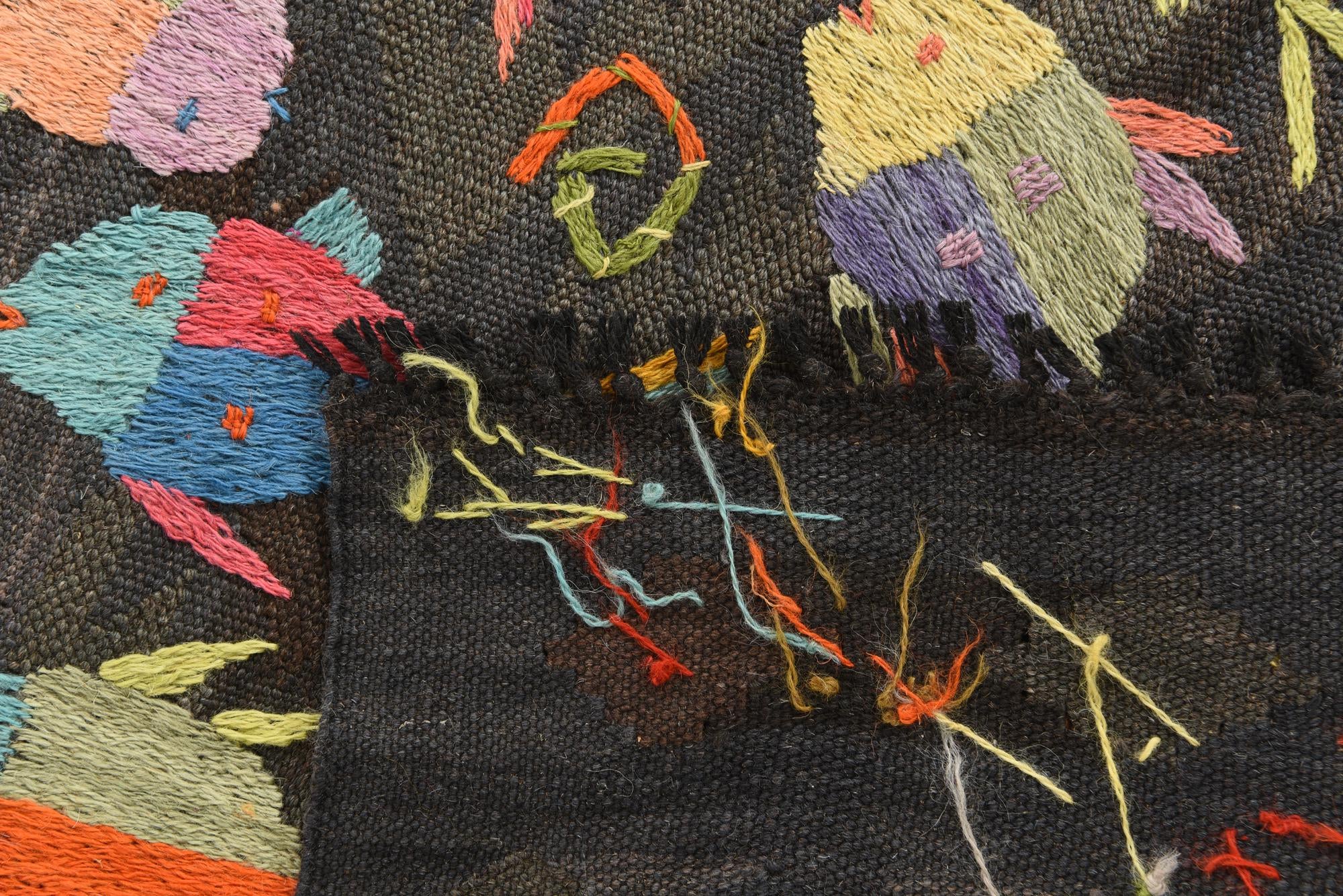 5' 4 x 8' Hand Woven Kilim Suzani Wool Rug