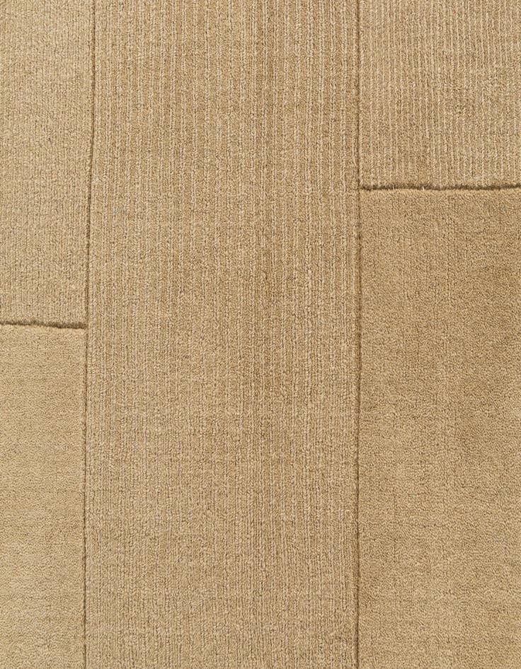 Detail image of 5' 1 x 8' Luna Rug