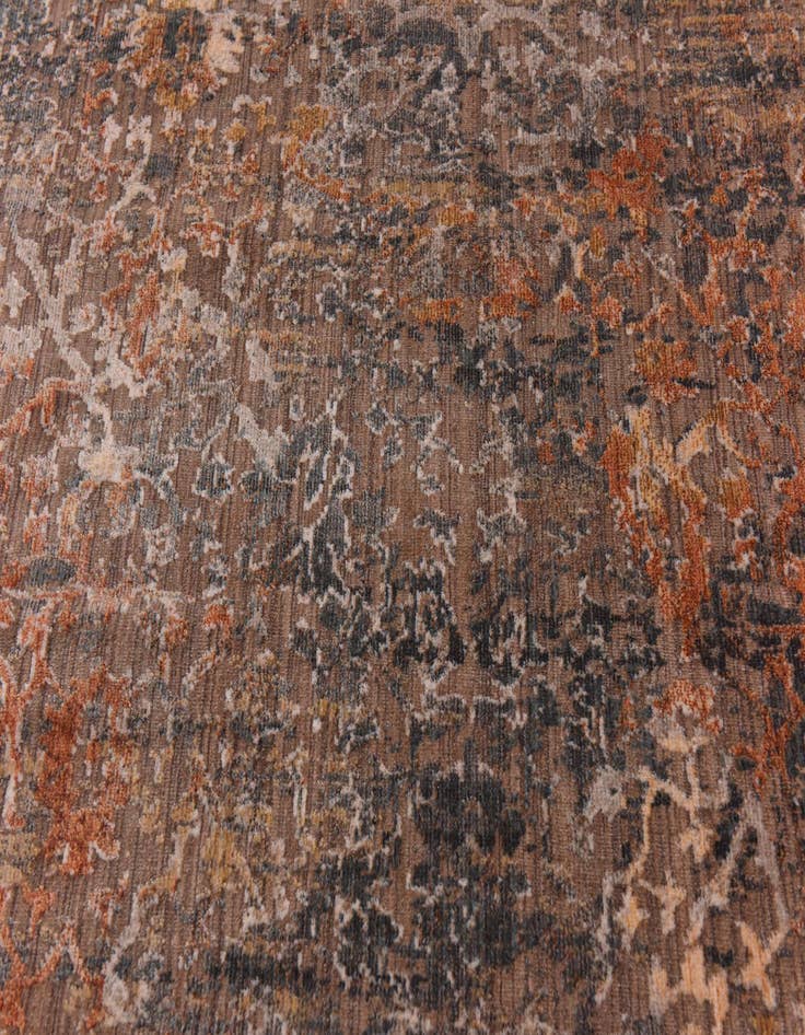 Detail image of 5' x 7' 7 Modern Classical Rug