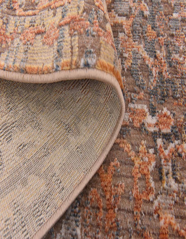 Detail image of 5' x 7' 7 Modern Classical Rug